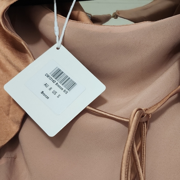 Selfie Leslie Northern Lights Long Sleeve Open Back Satin Mini Dress Bronze - Picture 9 of 9